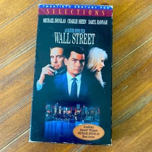 Wall Street Charlie Sheen Michael Douglas 1987 VHS